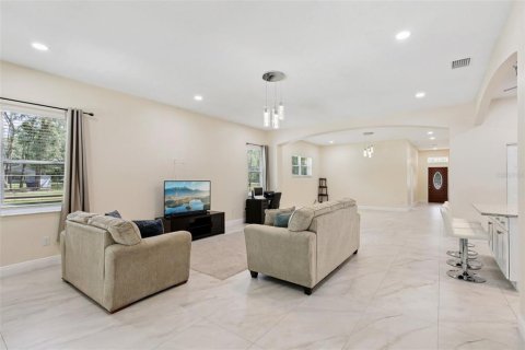House in Webster, Florida 4 bedrooms, 216.83 sq.m. № 1824265 - photo 6
