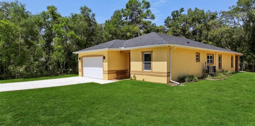 House in Webster, Florida 4 bedrooms, 216.83 sq.m. № 1824265