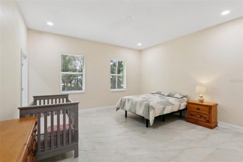 House in Webster, Florida 4 bedrooms, 216.83 sq.m. № 1824265 - photo 20