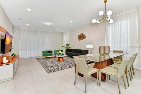 Casa en venta en Davenport, Florida, 6 dormitorios, 289.2 m2 № 1805108 - foto 13
