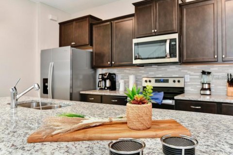 Casa en venta en Davenport, Florida, 6 dormitorios, 289.2 m2 № 1805108 - foto 8