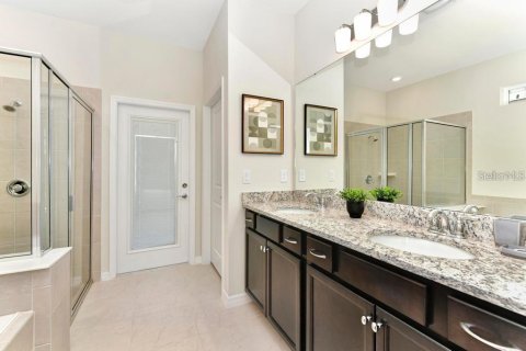 Casa en venta en Davenport, Florida, 6 dormitorios, 289.2 m2 № 1805108 - foto 22