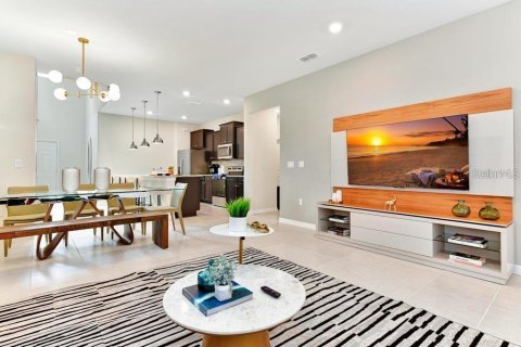 Casa en venta en Davenport, Florida, 6 dormitorios, 289.2 m2 № 1805108 - foto 2