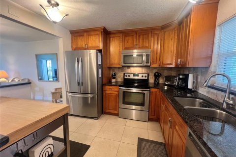 Copropriété à louer à Clearwater, Floride: 2 chambres, 103.21 m2 № 2298991 - photo 11