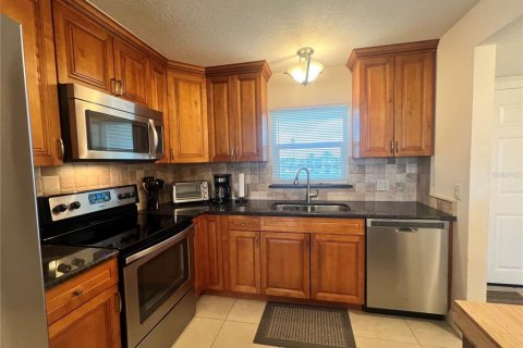 Copropriété à louer à Clearwater, Floride: 2 chambres, 103.21 m2 № 2298991 - photo 13