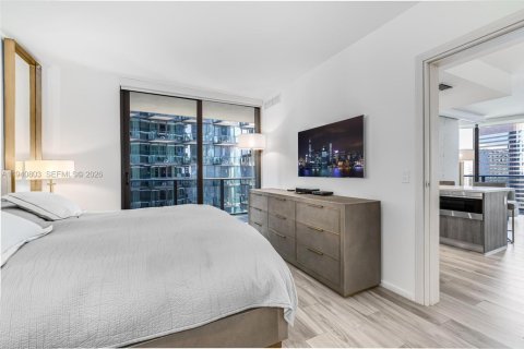 Condo in Miami, Florida, 2 bedrooms  № 1998005 - photo 17