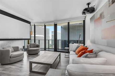 Condo in Miami, Florida, 2 bedrooms  № 1998005 - photo 10