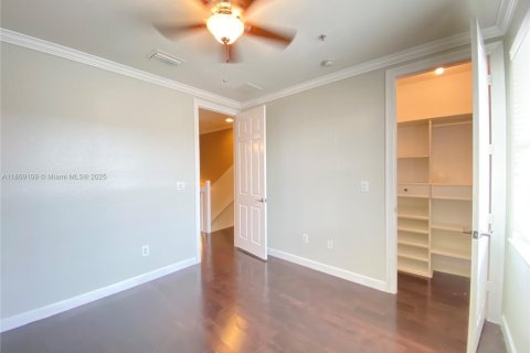 Townhouse in West Palm Beach, Florida 2 bedrooms, 134.52 sq.m. № 1895753 - photo 15