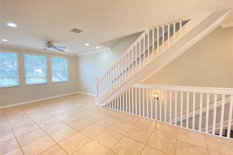 Townhouse in West Palm Beach, Florida 2 bedrooms, 134.52 sq.m. № 1895753 - photo 13