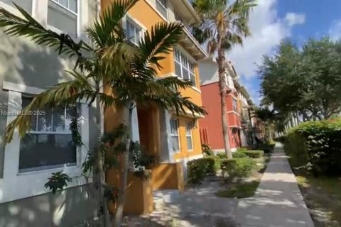 Townhouse in West Palm Beach, Florida 2 bedrooms, 134.52 sq.m. № 1895753 - photo 5