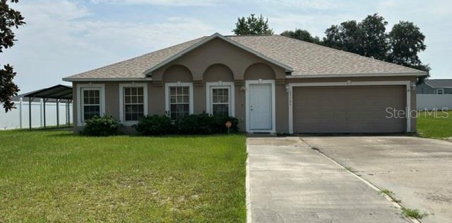 House in Ocala, Florida 4 bedrooms, 193.98 sq.m. № 2219399