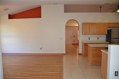 House in Ocala, Florida 4 bedrooms, 193.98 sq.m. № 2219399 - photo 6