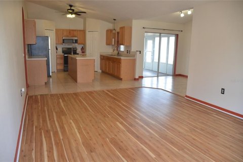 House in Ocala, Florida 4 bedrooms, 193.98 sq.m. № 2219399 - photo 5