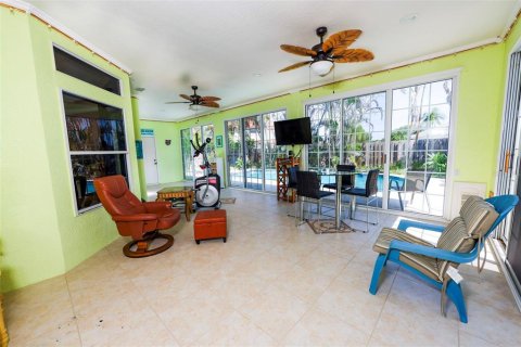 Casa en venta en Indialantic, Florida, 4 dormitorios, 248.23 m2 № 2330283 - foto 8