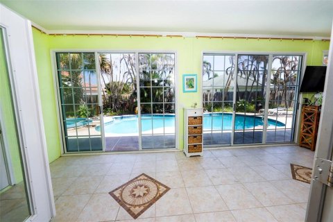 Casa en venta en Indialantic, Florida, 4 dormitorios, 248.23 m2 № 2330283 - foto 16