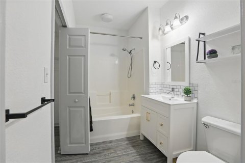 Condominio en venta en Orlando, Florida, 2 dormitorios, 97.83 m2 № 1649357 - foto 15