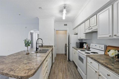Condominio en venta en Orlando, Florida, 2 dormitorios, 97.83 m2 № 1649357 - foto 4