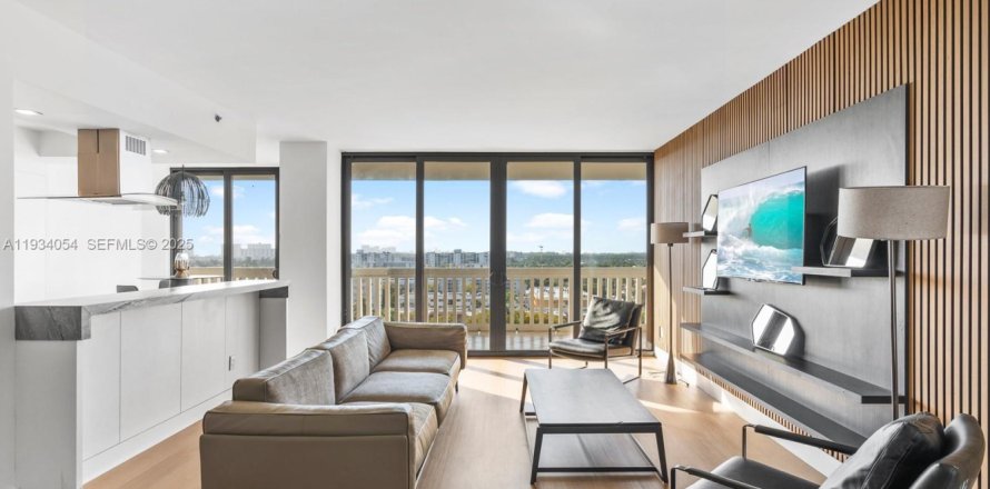 Кондоминиум с 2 спальнями в Авентура, Флорида № 1992729