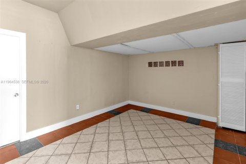 Casa en alquiler en Homestead, Florida, 3 dormitorios, 137.96 m2 № 2026434 - foto 12