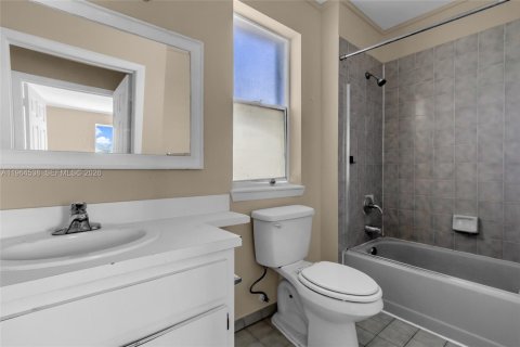 Casa en alquiler en Homestead, Florida, 3 dormitorios, 137.96 m2 № 2026434 - foto 21