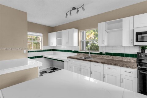 Casa en alquiler en Homestead, Florida, 3 dormitorios, 137.96 m2 № 2026434 - foto 8