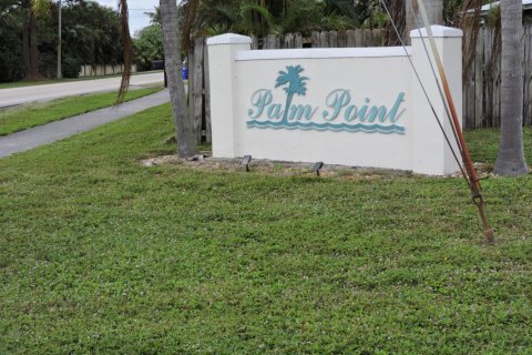 House in Jupiter, Florida 3 bedrooms, 190.73 sq.m. № 970582 - photo 1