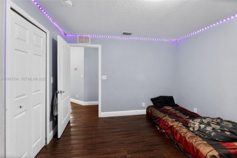 Casa en venta en Loxahatchee Groves, Florida, 6 dormitorios, 327.57 m2 № 1989913 - foto 13