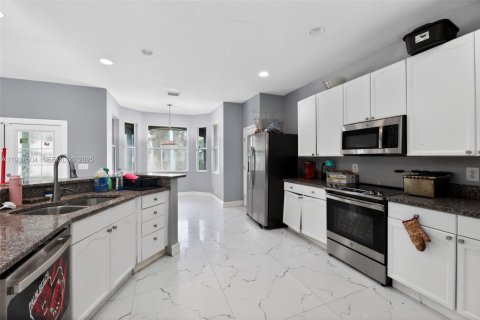 Casa en venta en Loxahatchee Groves, Florida, 6 dormitorios, 327.57 m2 № 1989913 - foto 10