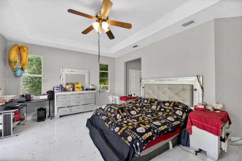 Casa en venta en Loxahatchee Groves, Florida, 6 dormitorios, 327.57 m2 № 1989913 - foto 14