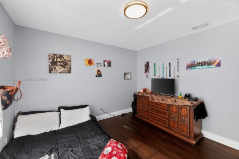 Casa en venta en Loxahatchee Groves, Florida, 6 dormitorios, 327.57 m2 № 1989913 - foto 12