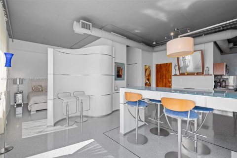 Снять в аренду кондоминиум в Майами, Флорида 2 спальни, 93.83м2, № 1957262 - фото 24