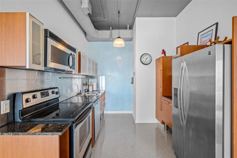 Снять в аренду кондоминиум в Майами, Флорида 2 спальни, 93.83м2, № 1957262 - фото 15