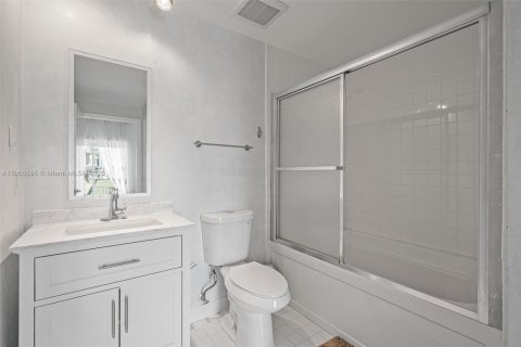 Снять в аренду кондоминиум в Майами, Флорида 2 спальни, 93.83м2, № 1957262 - фото 14