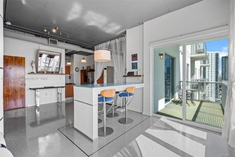 Снять в аренду кондоминиум в Майами, Флорида 2 спальни, 93.83м2, № 1957262 - фото 22