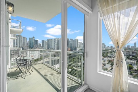 Снять в аренду кондоминиум в Майами, Флорида 2 спальни, 93.83м2, № 1957262 - фото 7