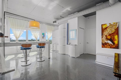 Снять в аренду кондоминиум в Майами, Флорида 2 спальни, 93.83м2, № 1957262 - фото 25