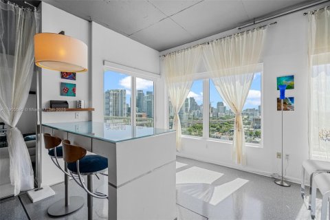 Снять в аренду кондоминиум в Майами, Флорида 2 спальни, 93.83м2, № 1957262 - фото 21