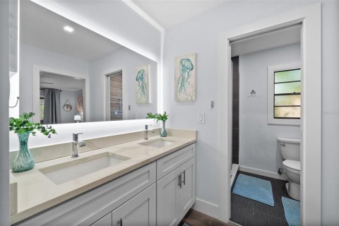 Casa en venta en Venice, Florida, 4 dormitorios, 166.11 m2 № 1900669 - foto 29