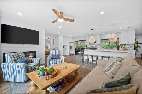 Casa en venta en Venice, Florida, 4 dormitorios, 166.11 m2 № 1900669 - foto 8
