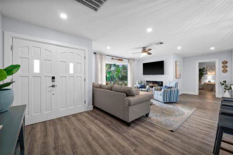 Casa en venta en Venice, Florida, 4 dormitorios, 166.11 m2 № 1900669 - foto 9