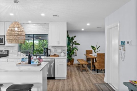Casa en venta en Venice, Florida, 4 dormitorios, 166.11 m2 № 1900669 - foto 15