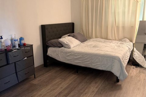 Appartement à louer à Miami, Floride: 2 chambres, 456.34 m2 № 1986009 - photo 8