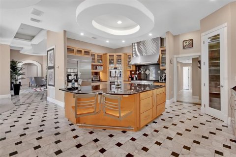 House in DeLand, Florida 5 bedrooms, 428 sq.m. № 1684458 - photo 11