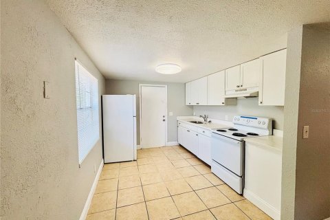 Apartamento en alquiler en Tampa, Florida, 2 dormitorios, 69.68 m2 № 2118187 - foto 3