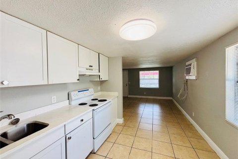 Apartamento en alquiler en Tampa, Florida, 2 dormitorios, 69.68 m2 № 2118187 - foto 4