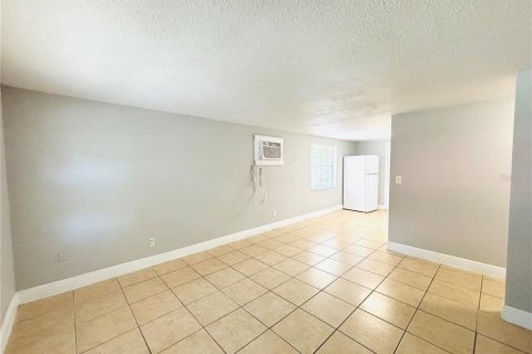 Apartamento en alquiler en Tampa, Florida, 2 dormitorios, 69.68 m2 № 2118187 - foto 2