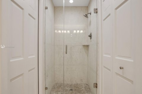 Снять в аренду кондоминиум в Майами-Бич, Флорида 3 спальни, 190.36м2, № 1958810 - фото 19