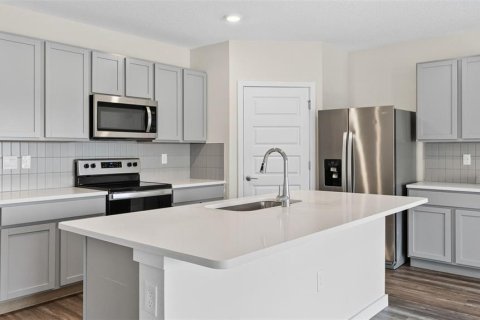 Villa ou maison à vendre à Wesley Chapel, Floride: 4 chambres, 171.5 m2 № 2415602 - photo 8