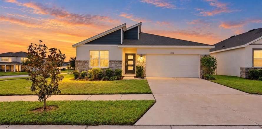 Villa ou maison à Wesley Chapel, Floride 4 chambres, 171.5 m2 № 2415602