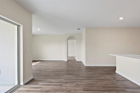 Villa ou maison à vendre à Wesley Chapel, Floride: 4 chambres, 171.5 m2 № 2415602 - photo 13